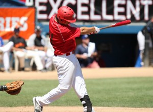 Players such as Diamond Directors' student Nick Longhi of Venice High School in Florida continue to work on their swing development. 